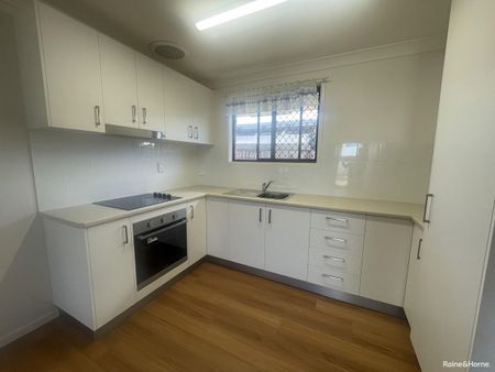 2 BEDROOM LOWSET DUPLEX - BREAK LEASE - Photo 5