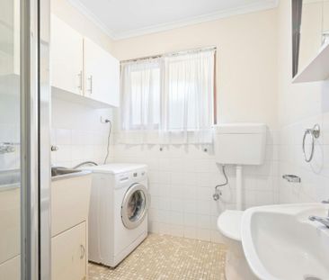 A Cozy Little Gem Near the Blue Lake - Photo 5