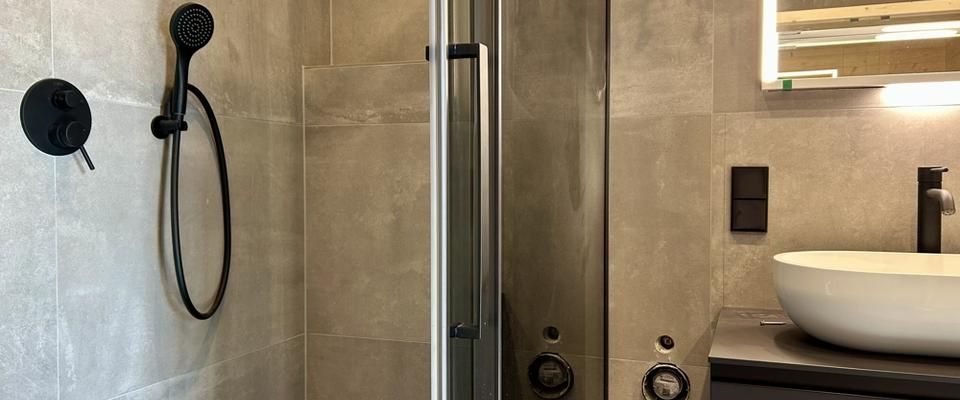 In zweiter Reihe. Sauna. Kamin. Ankleide. Urban Gardening - Photo 1