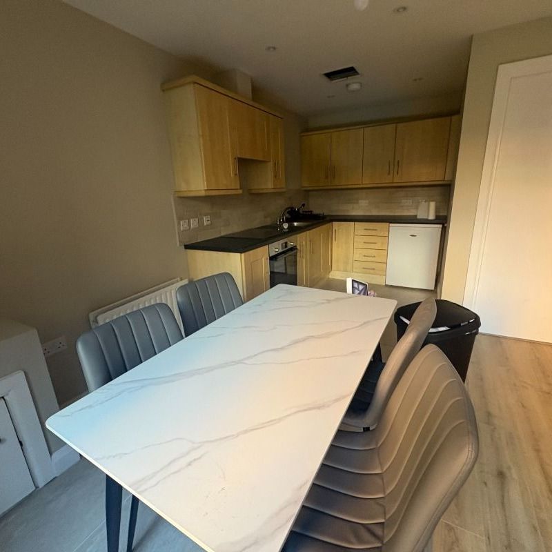 110 College Court Central, Belfast BT1 6BF - Photo 1