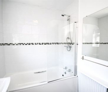 Caldy Road, CH45 4LX, Wallasey - Photo 4