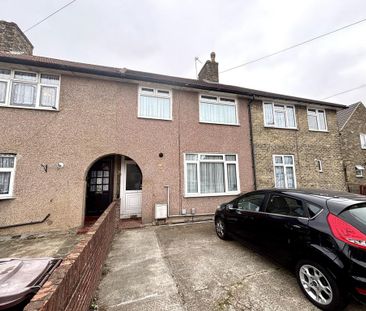 3 bedroom terraced house to rent - Photo 1