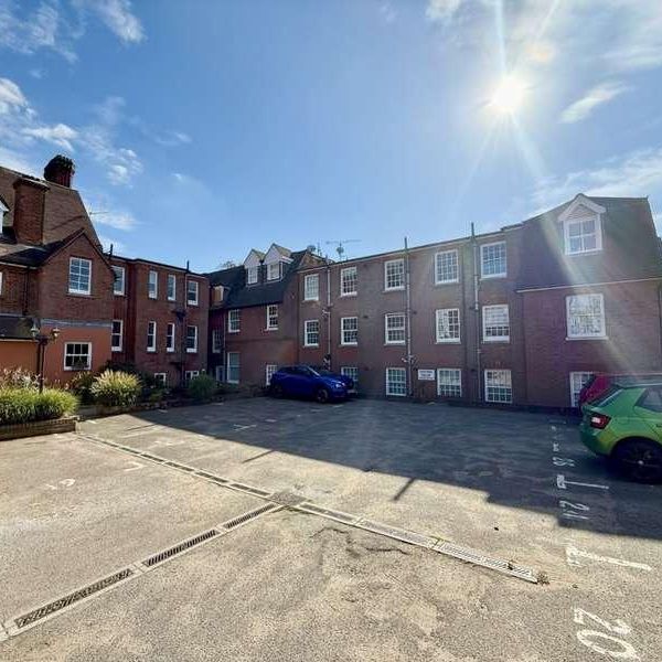 Parkwood, Henley Road, IP1 - Photo 1