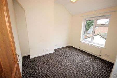 2 bedroom terraced house to rent - Photo 2