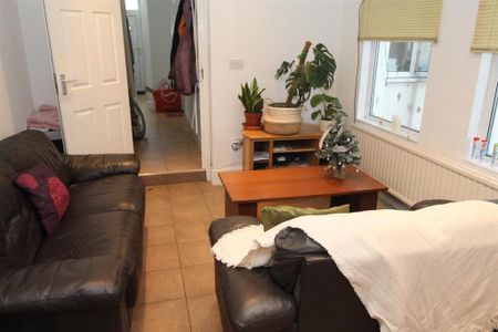 5 bedroom house to rent - Photo 3