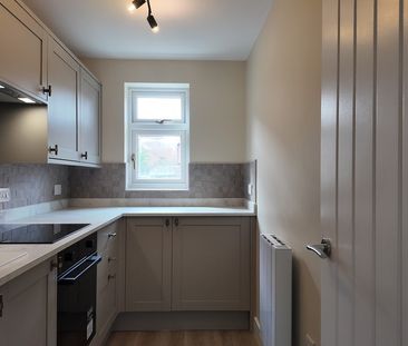 1 bedroom Apartment to let - Photo 6