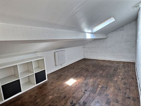 Appartement Location Clermont Ferrand - T1 meublé en duplex - Photo 4