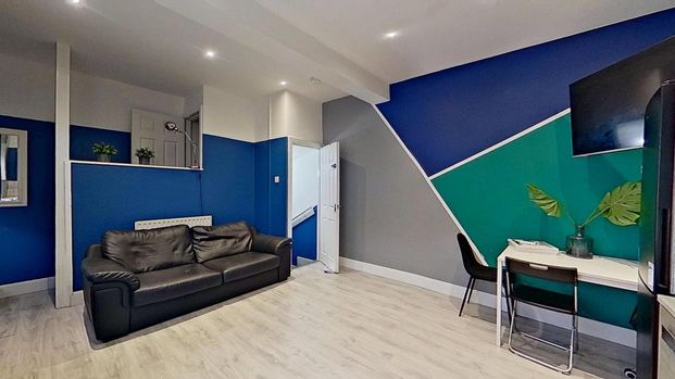 3 bedroom terraced house to rent - Photo 1