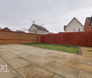 4 bedroom detached house to rent - Photo 1