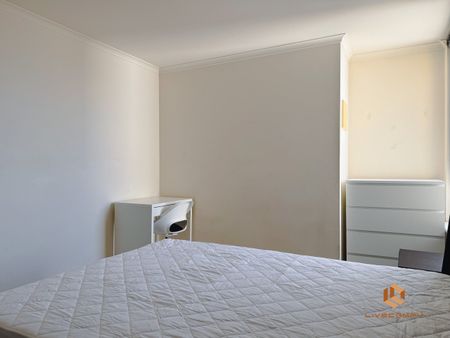 West Melbourne - Photo 4