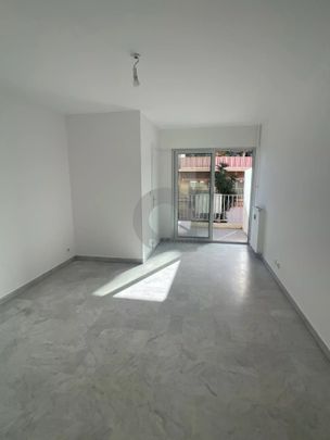 Location Appartement 1 pièce 25m² ROQUEBRUNE CAP MARTIN 06190 - Photo 1