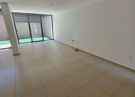 Casa en Renta Altos Juriquilla, tres recámaras, aire acondicionado y roof garden - Photo 5