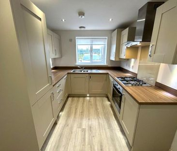 2 bedroom semi-detached house to rent - Photo 6