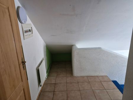 Pronájem bytu 2+1 59 m², Kvítkov, Modlany - Photo 2