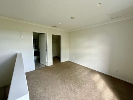 Great Family Home in Hobsonville - Photo 5