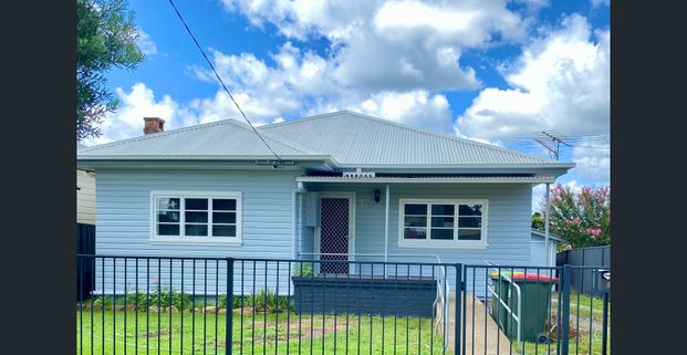 Broughton Street Family Home. - Photo 1