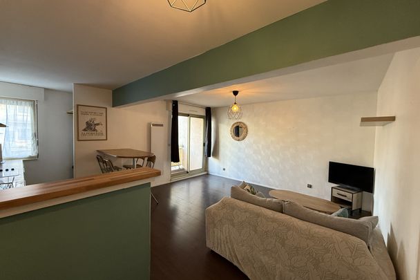 Joli 2 pièces meublé avec balcon et garage Centre de la Ro - Photo 1