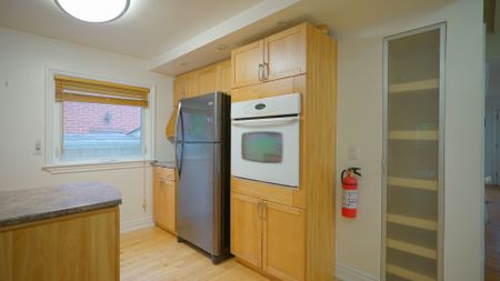 For Lease - 41 Park Street Unit# Main, Toronto, Ontario - Photo 5