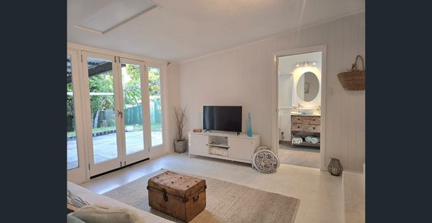 Slade Point Cottage - Photo 1