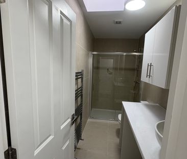 High Street - Photo 4