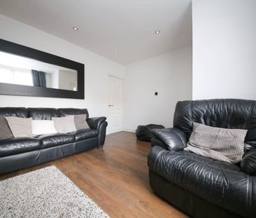 Manning Avenue, Wigan, WN6 - Photo 1