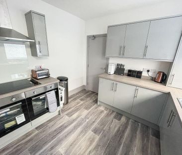 1 bedroom in a house share to rent - Photo 6