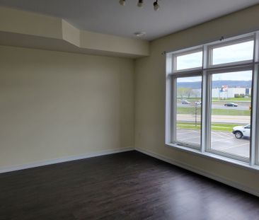 For Lease - 510 North Service Road Unit# 18, Grimsby, Ontario - Photo 1