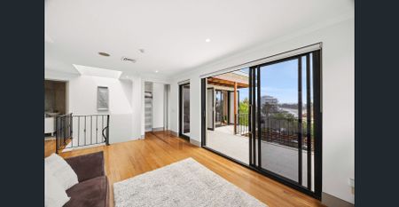 Furnished Coastal Living on Queenscliff Headland - Photo 3