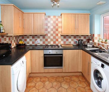 2 bedroom terraced house to rent - Photo 6