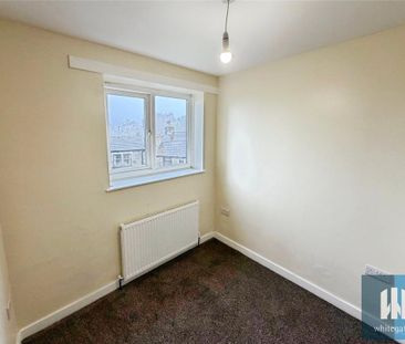 3 bedroom terraced house to rent - Photo 6