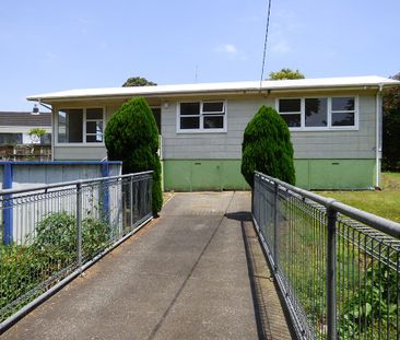 Charming and Spacious 3-Bedroom Family Home in a Prime Locatio2 - Photo 2