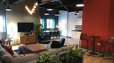 1 bedroom in a flat share to rent - Photo 3