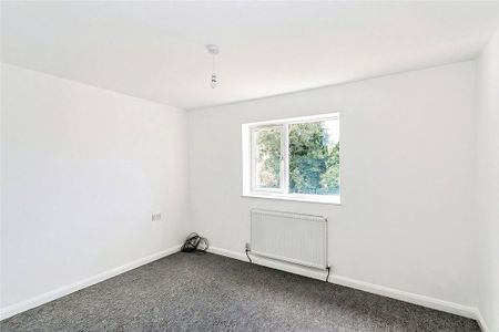 2 bedroom semi-detached house to rent - Photo 3