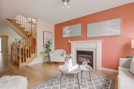 For Lease - 33 Brownridge Place, Whitby, Ontario - Photo 3