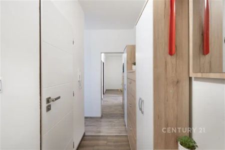 Pronájem moderně zrekonstruovaného bytu 3+1, 61 m - Photo 4