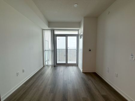 For Lease - 8 Interchange Way Unit# 4605, Vaughan, Ontario - Photo 2