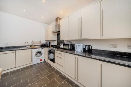 2 bedroom flat to rent - Photo 5