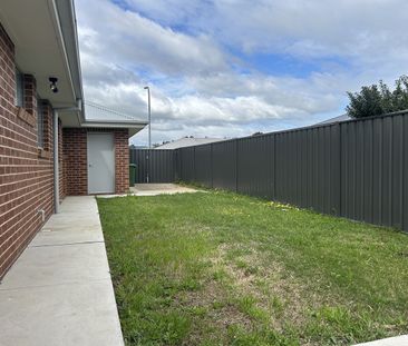 22 Dibbler Street, Thurgoona NSW 2640 - House For Rent | Domain - Photo 3