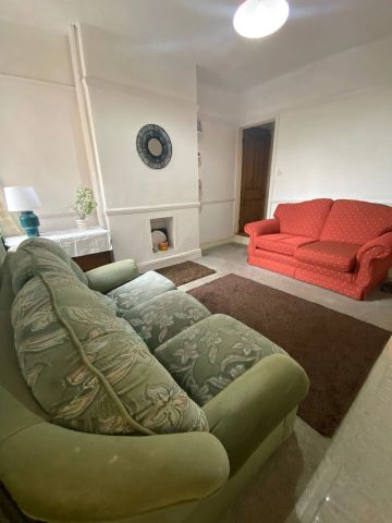 Hartopp Road (4 bed) - Photo 2