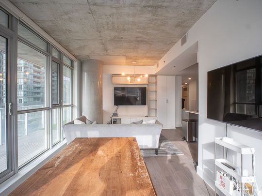 For Lease - 375 King Street Unit# 902, Toronto, Ontario - Photo 1