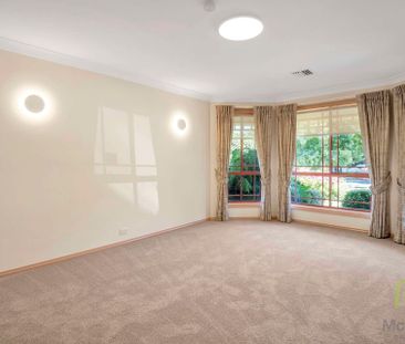 Tranquil Retreat: Elegant 4-Bedroom Home in Prestigious Nicholls Lo... - Photo 6