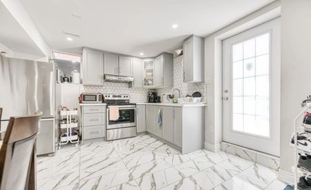 For Lease - 33 Ezra Crescent Unit# Basement, Brampton, Ontario - Photo 3