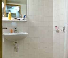 Ensuite Room in Constable Terrace - Photo 5