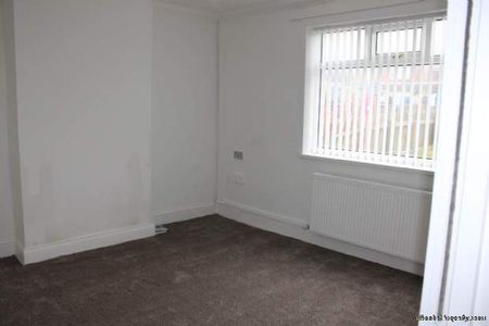 3 bedroom property to rent in Wingate - Photo 5