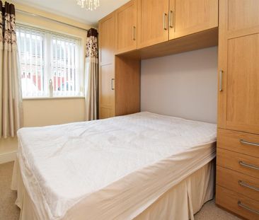Royal Troon Drive, Wakefield - Photo 4