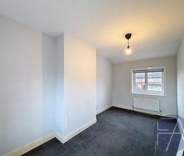 2 bedroom end of terrace house to rent - Photo 4