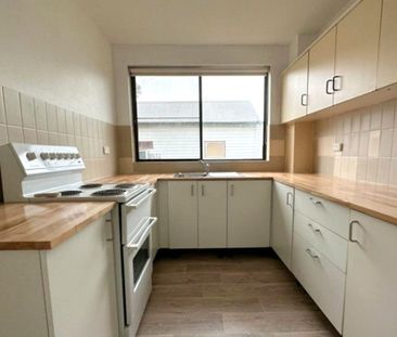 Neat & Tidy Unit - Photo 5