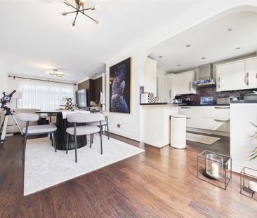 4 bedroom semi-detached house to rent - Photo 5