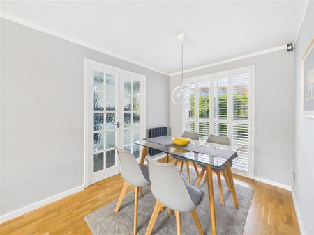 3 bedroom Detached house to rent - Photo 3