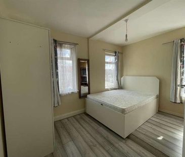 North Road, Southall, UB1 - Photo 2